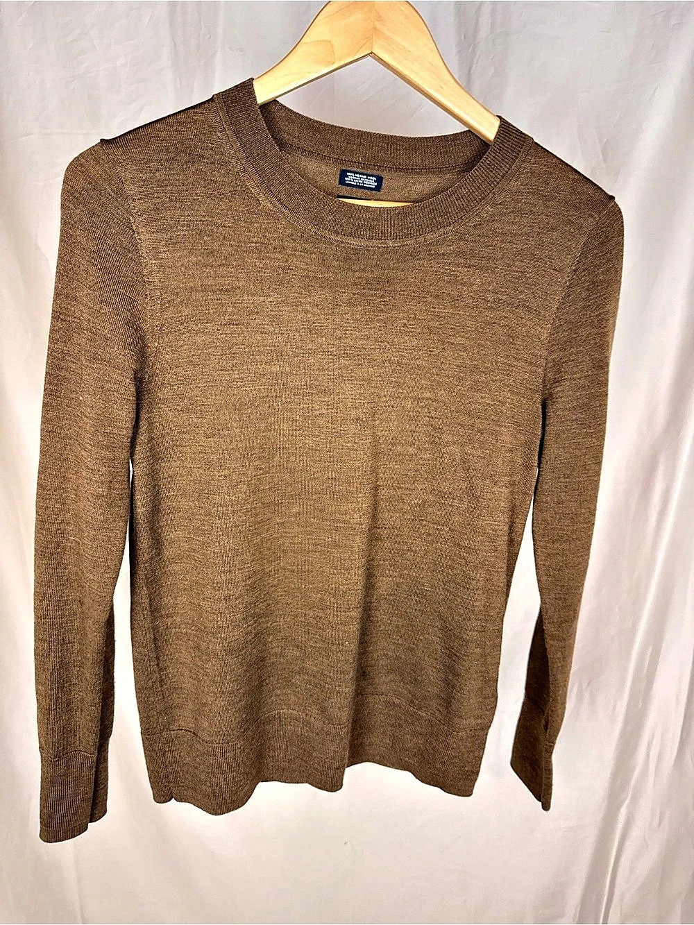 GAP Merino Wool Crewneck Sweater Small